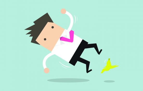 Zeichnung eines Mannes mit Krawatte vor einem türkisen Hintergrund, der auf einer Bananenschale ausrutscht